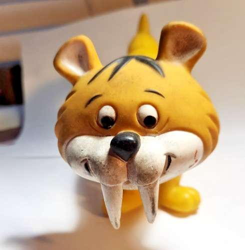 Flintstones rare baby puss - flintstones,